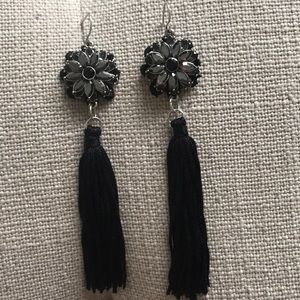 Beautiful Black Tasseled Earrings❣️